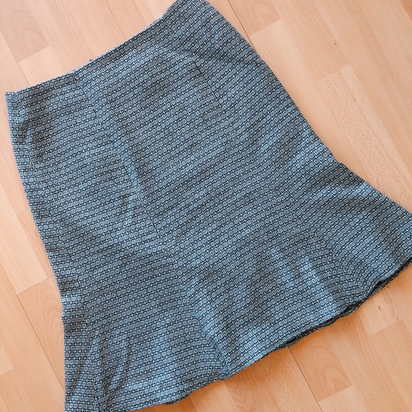 JESSICA Trumpet Skirt Above The Knee Light Blue💙 - Picture 2 of 16